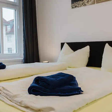 Apartmenthaus Sternstrasse * Dresden